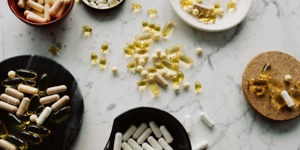 La bonne combinaison des vitamines et compléments alimentaires : guide complet pour optimiser leurs effets